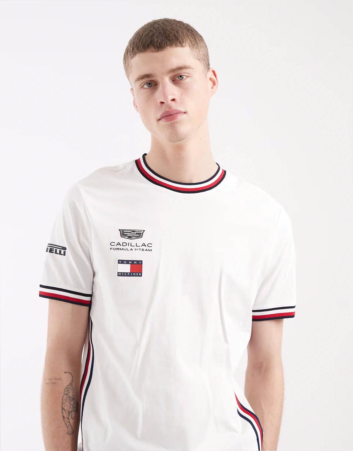 x Cadillac – Biały T-shirt z motywem F1