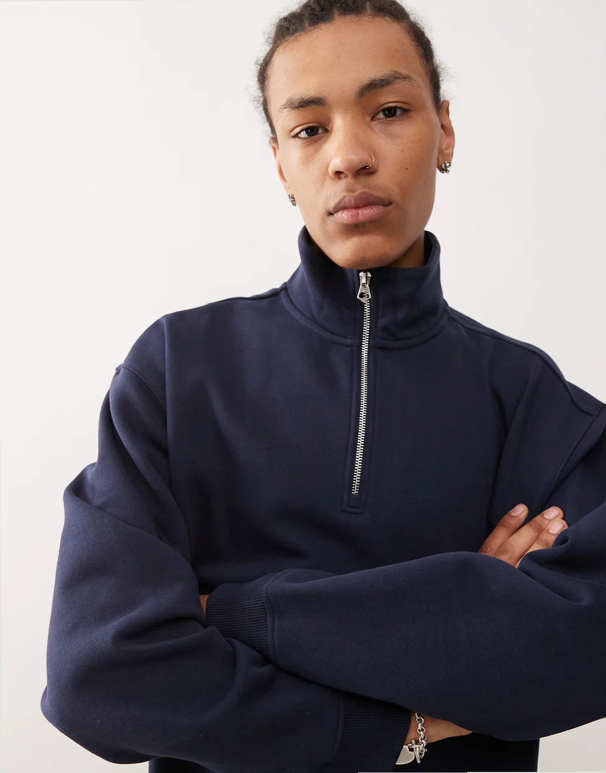 – Oversize-Sweatshirt aus schwerem Jersey in Marineblau mit kurzem Reißverschluss