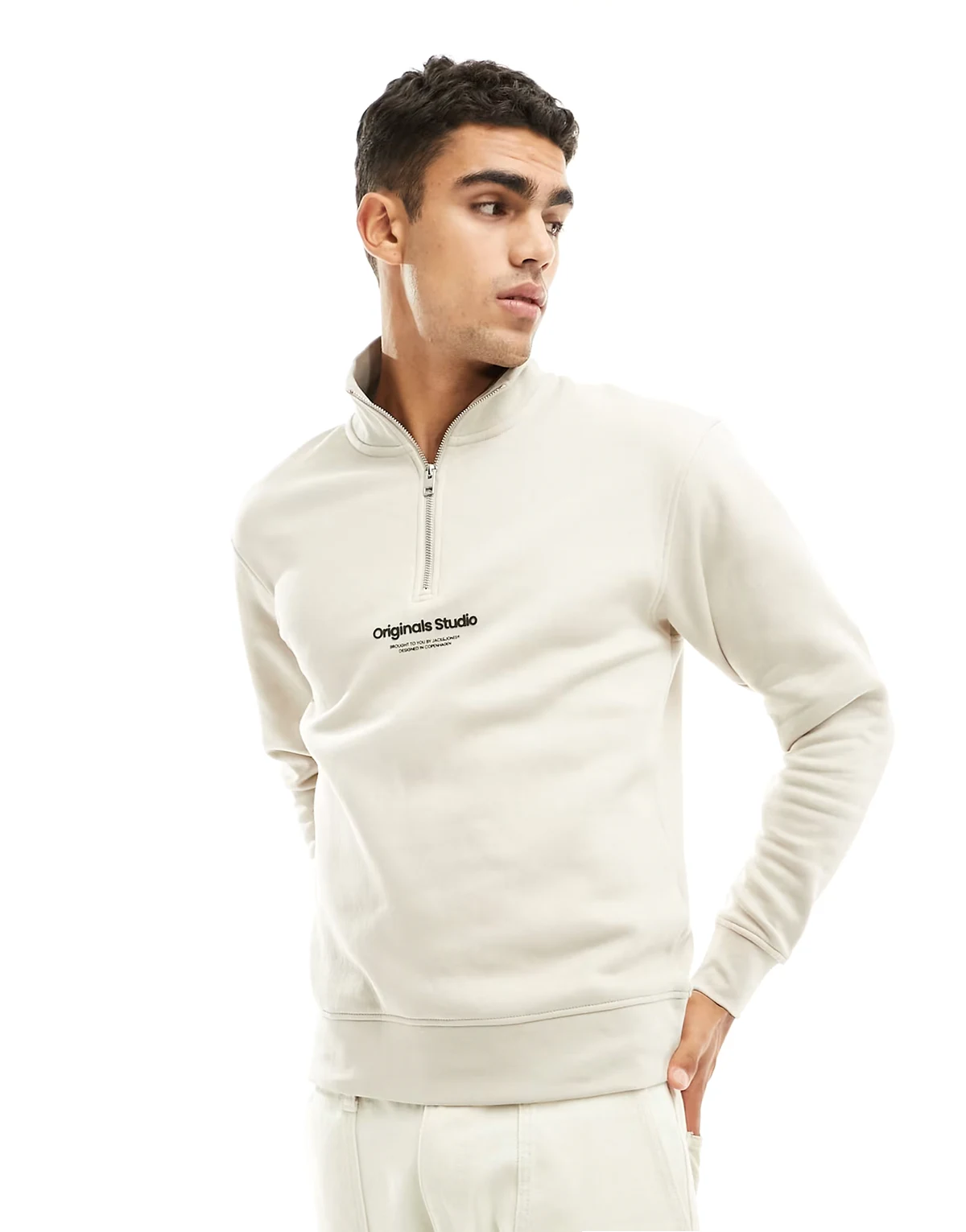 1/4 zip sweat with central logo in beige