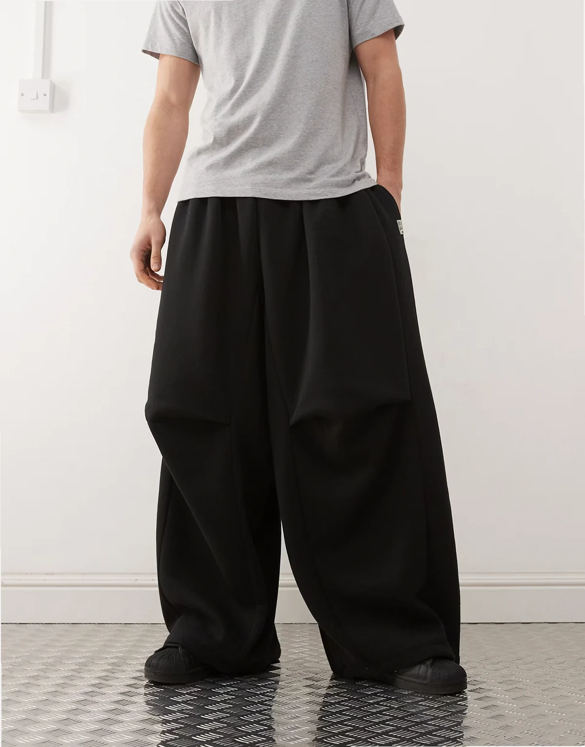 XL baggy sweatpants in black
