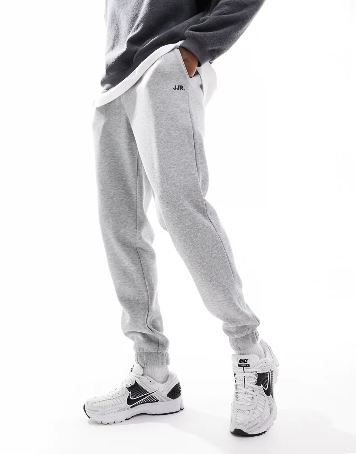 slim fit sweatpants in gray