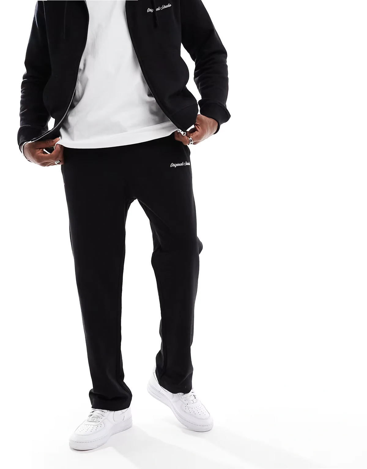 relaxed fit sweatpants in black