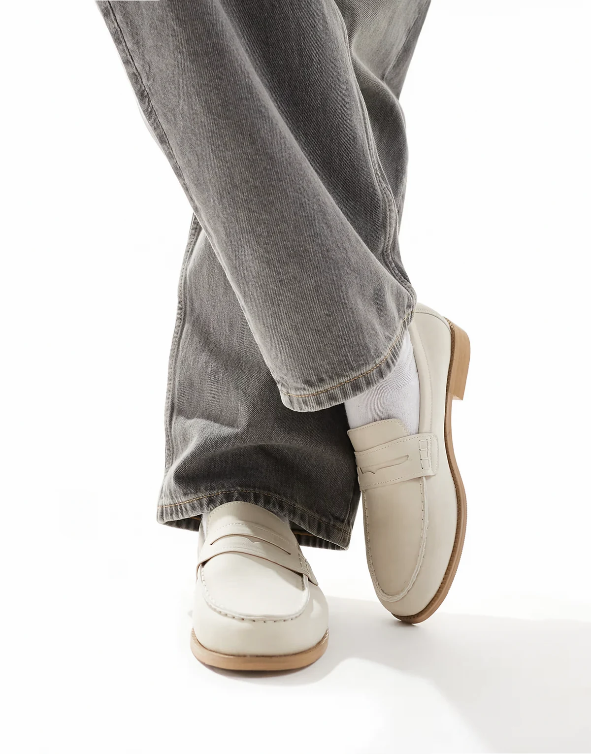 – Hero – Szarobeżowe loafersy