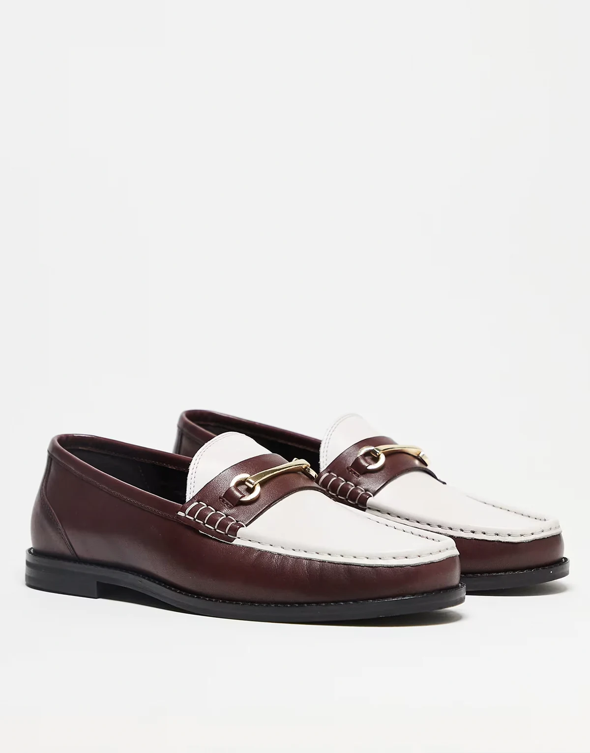 – Leder-Loafer in Burgunderrot und Weiß