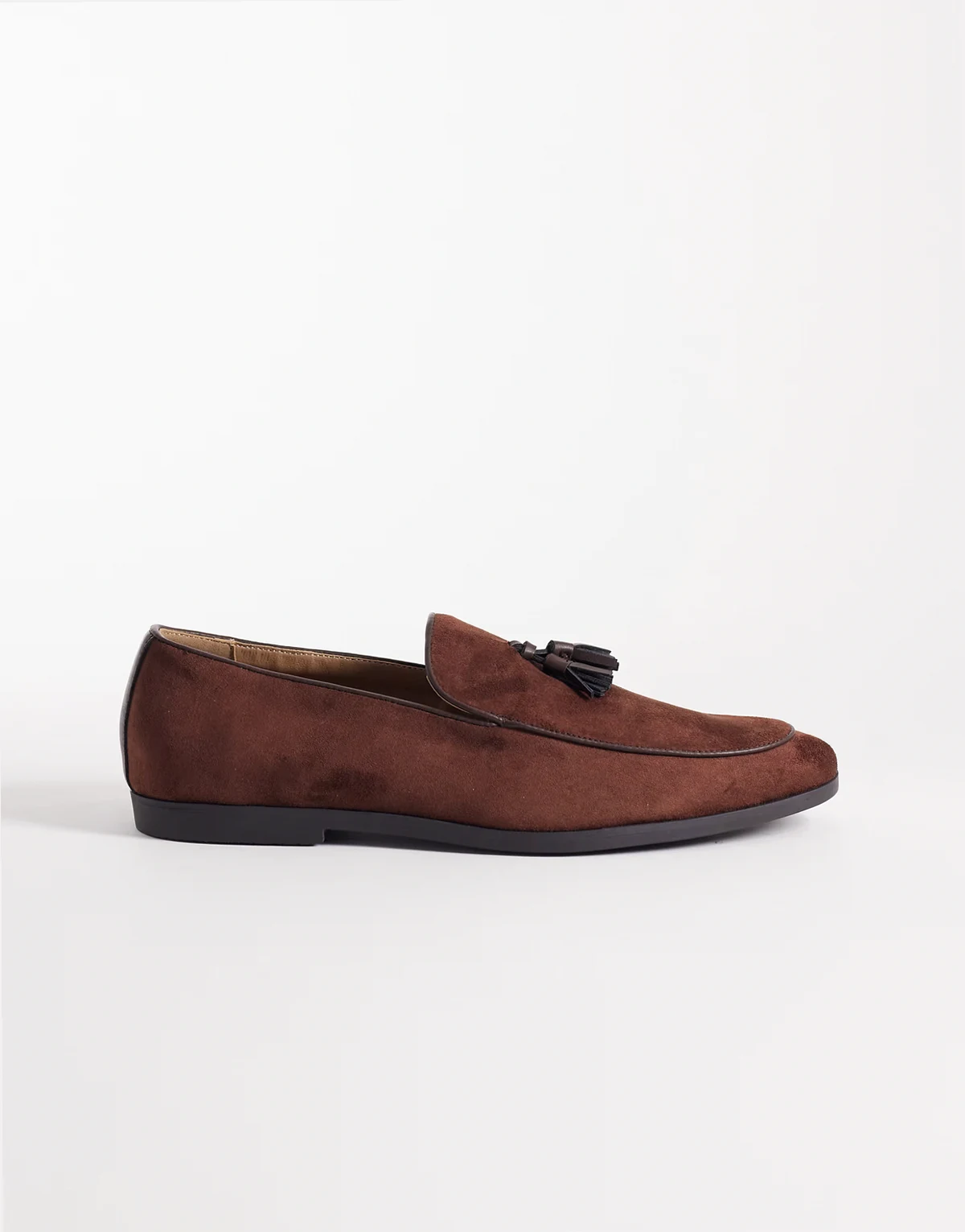 – Charlie – Loafer in Braun mit Mikrostruktur und Quasten