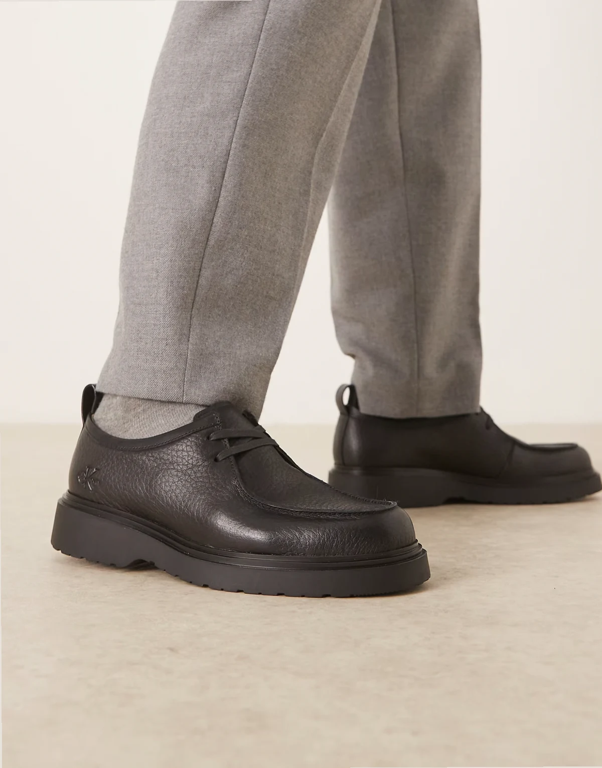 lace up leather shoes in black