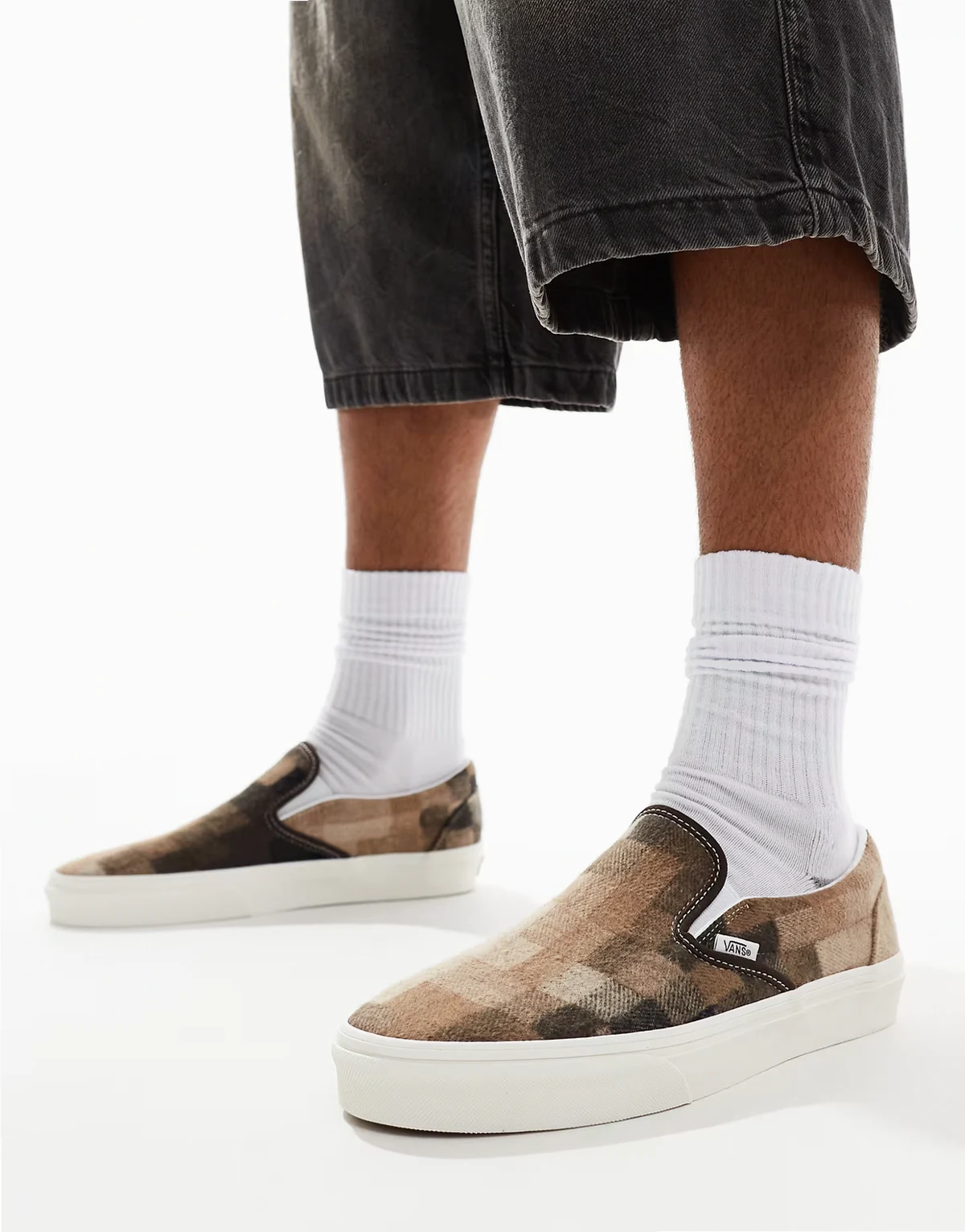 Classic Slip-On checkerboard sneakers in sweater brown