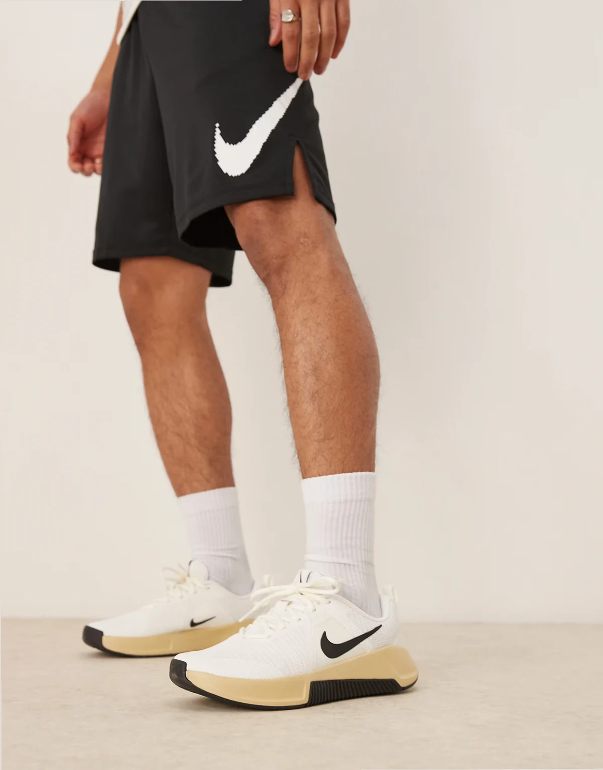 MC Trainer 3 sneakers in off-white and black