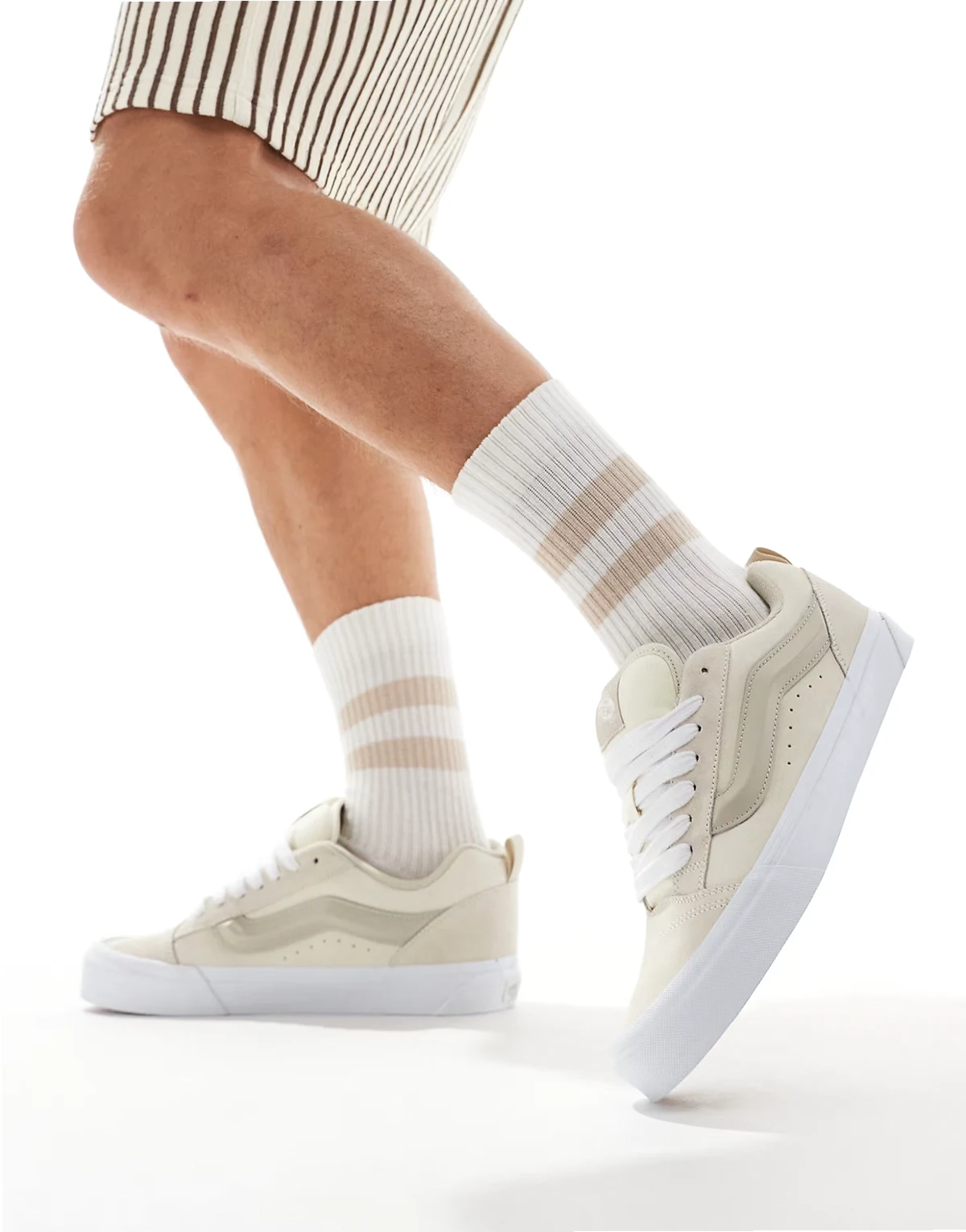Knu Skool sneakers in beige