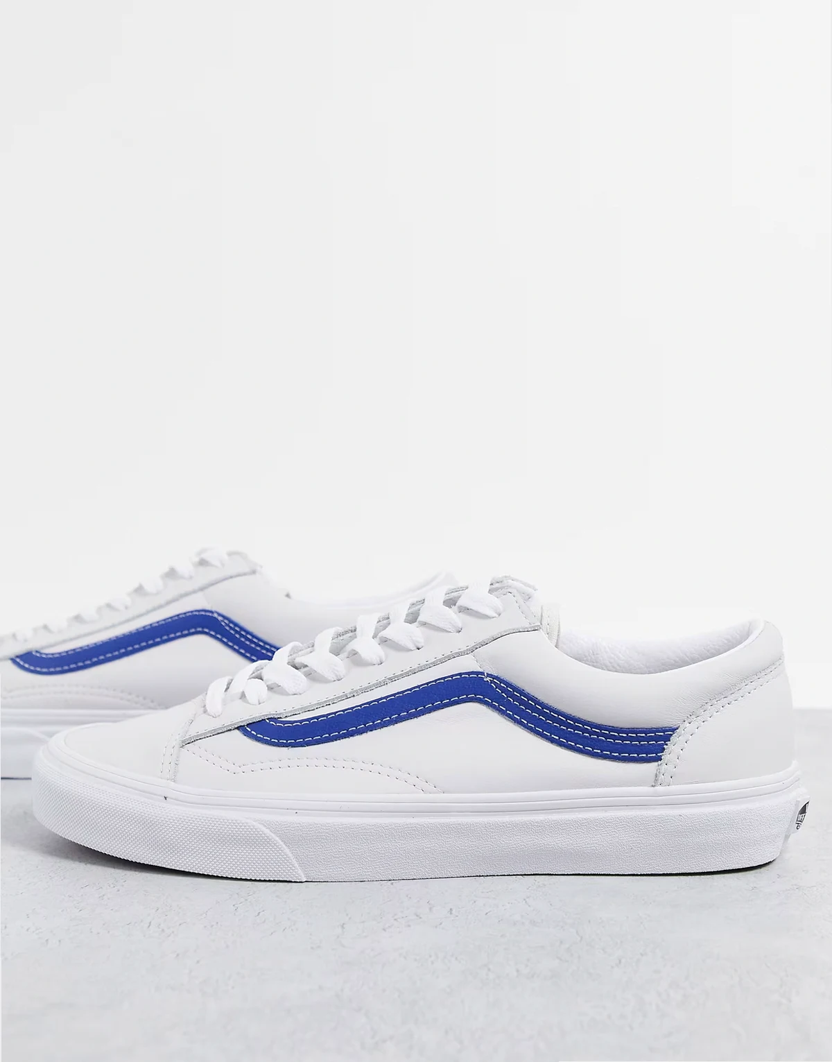 Style 36 Leather Pop sneakers in white