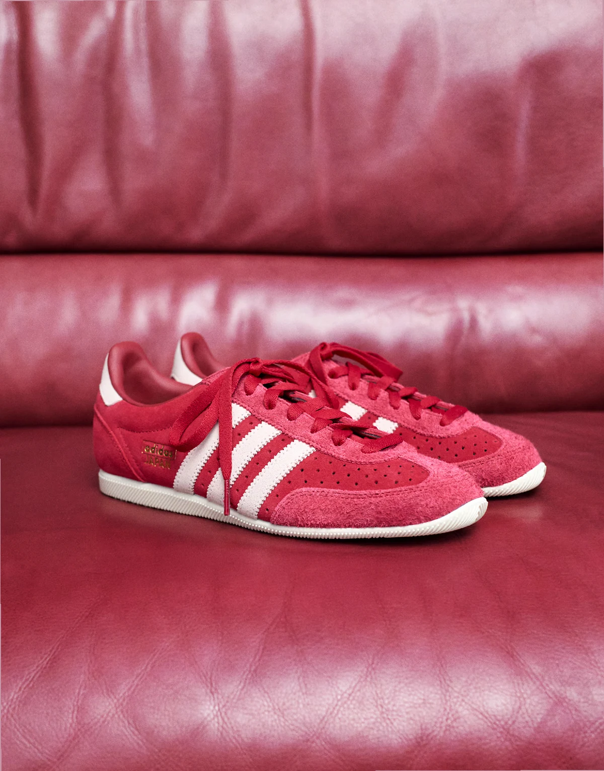 Japan sneakers in red and white