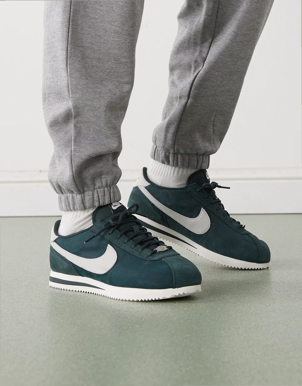 Cortez Premium sneakers in dark green
