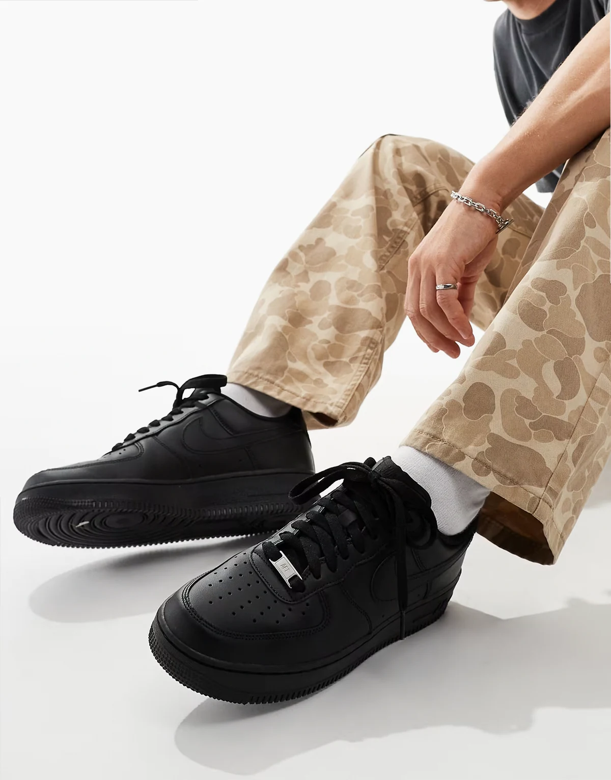 Air Force 1 '07 sneakers in black