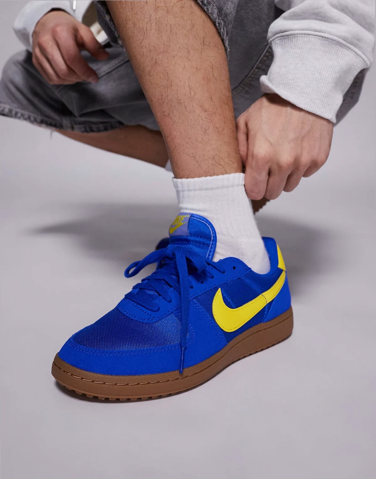 Field General S&T sneakers in blue and yellow