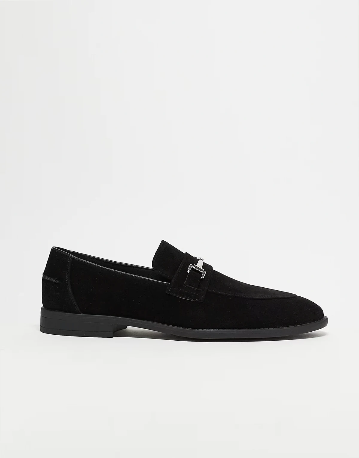 – Loafer in Schwarz mit Schnallendetail