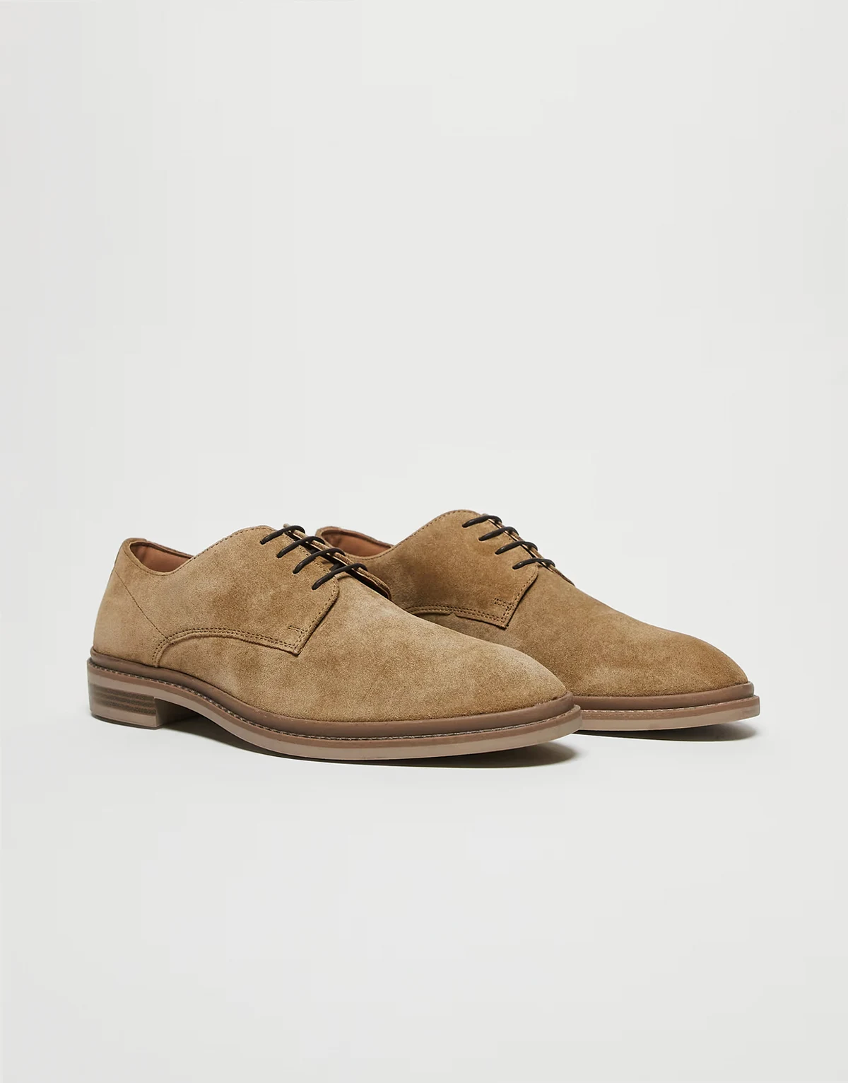 – Schnürschuhe aus Wildleder in Stone