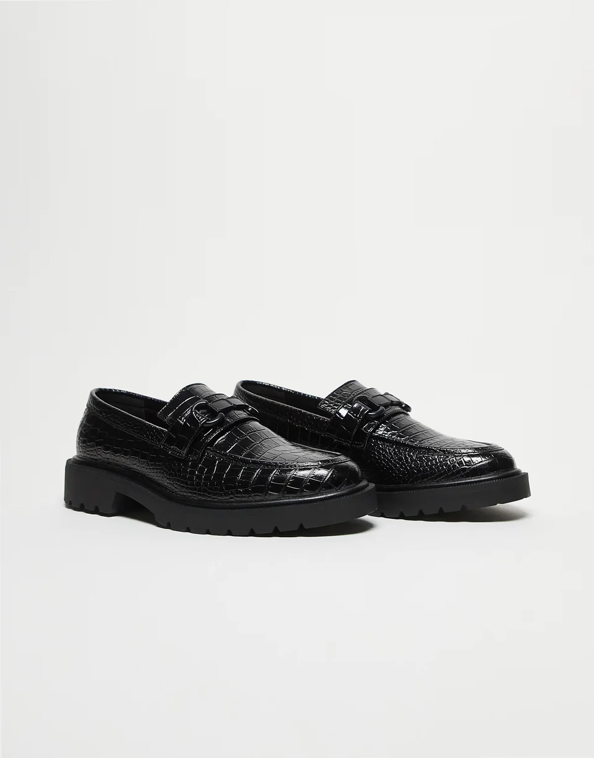 – Loafer in Kroko-Schwarz mit Trensendetail
