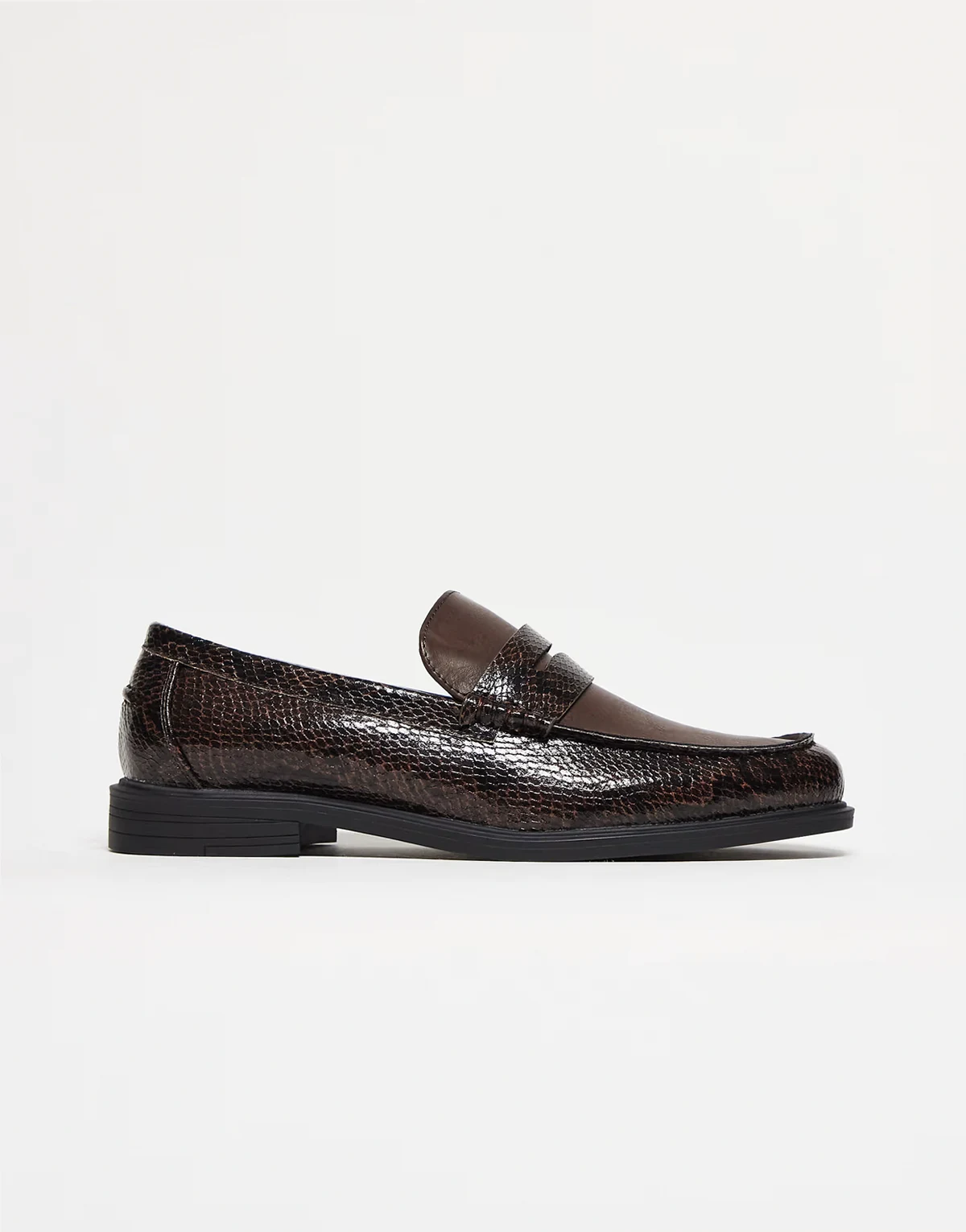 – Penny-Loafer in Braun mit Schlangenmuster