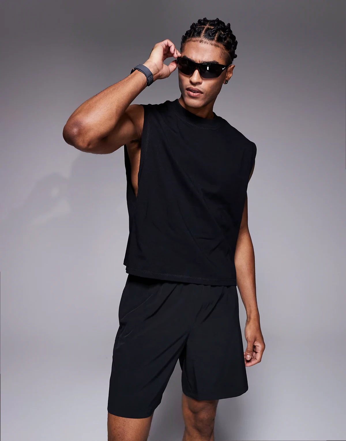 cotton cropped lifting tank with quick dry finish in black