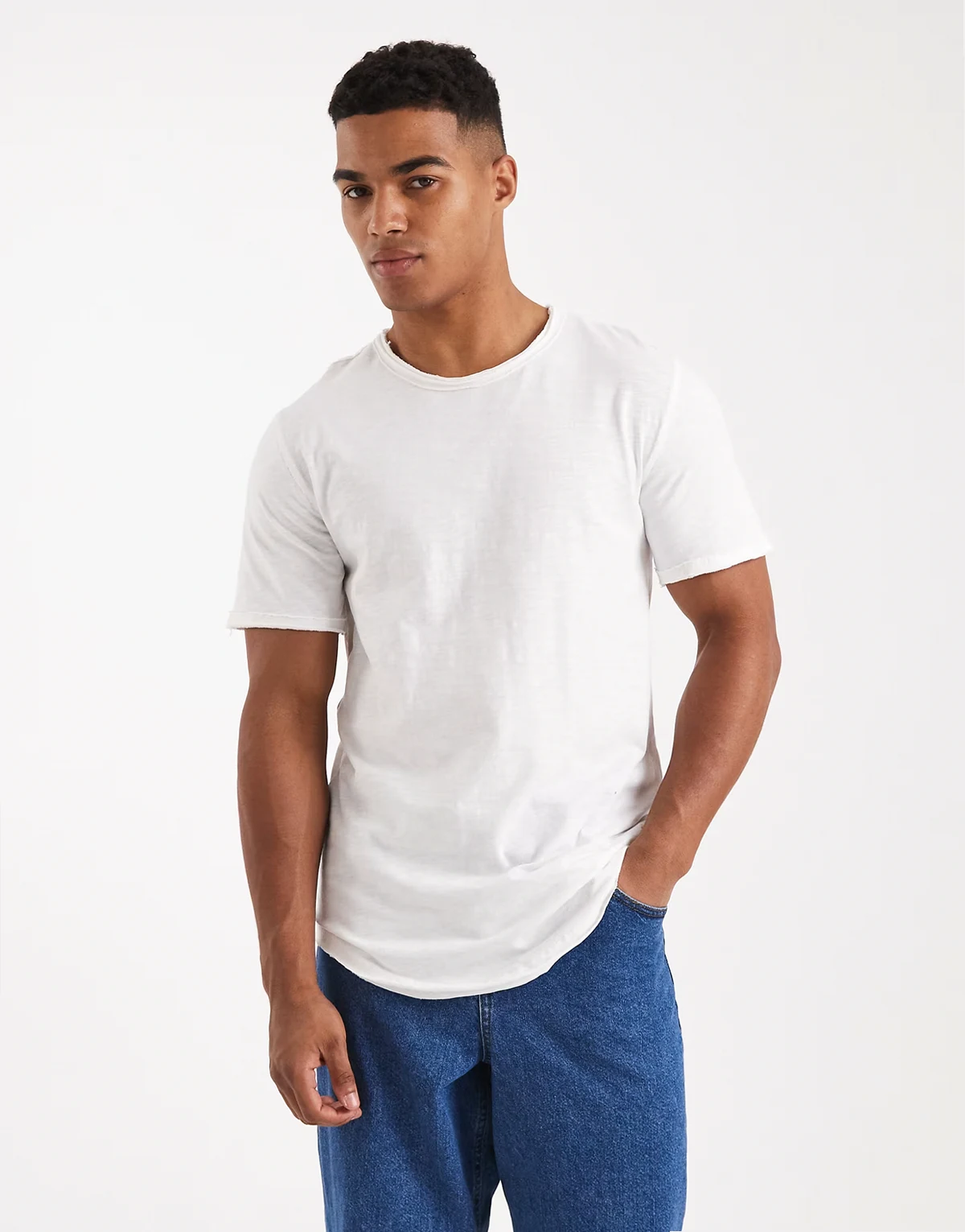 basic t-shirt in white