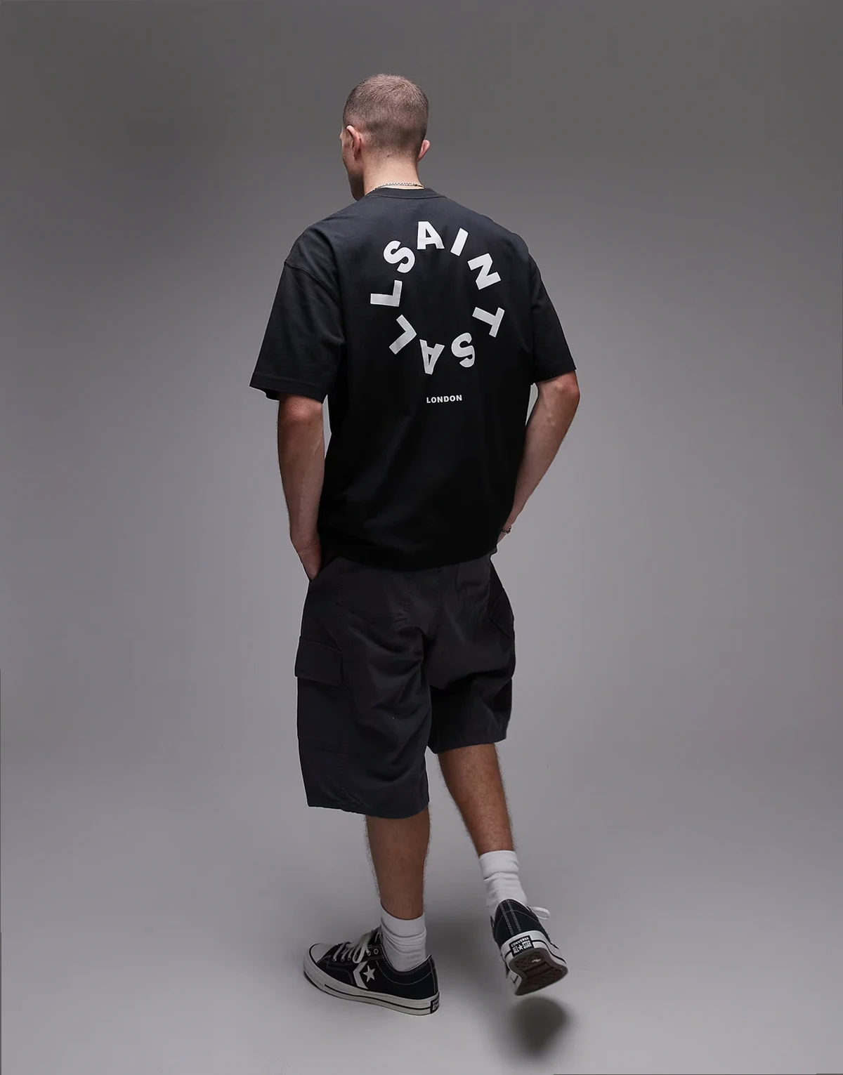 – Tierra – Kurzärmliges T-Shirt in Schwarz mit Rundhalsausschnitt