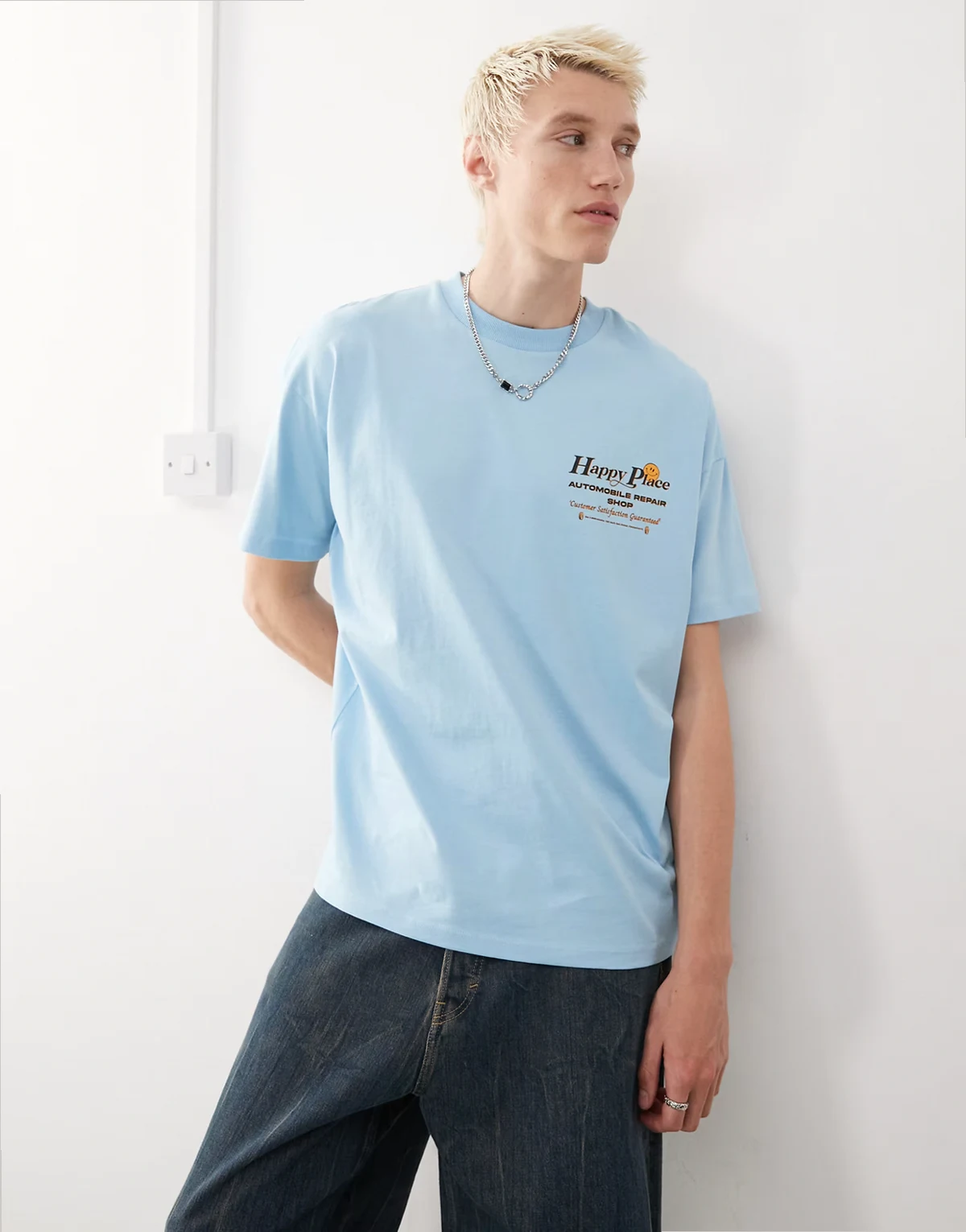 tee with smile print in blue