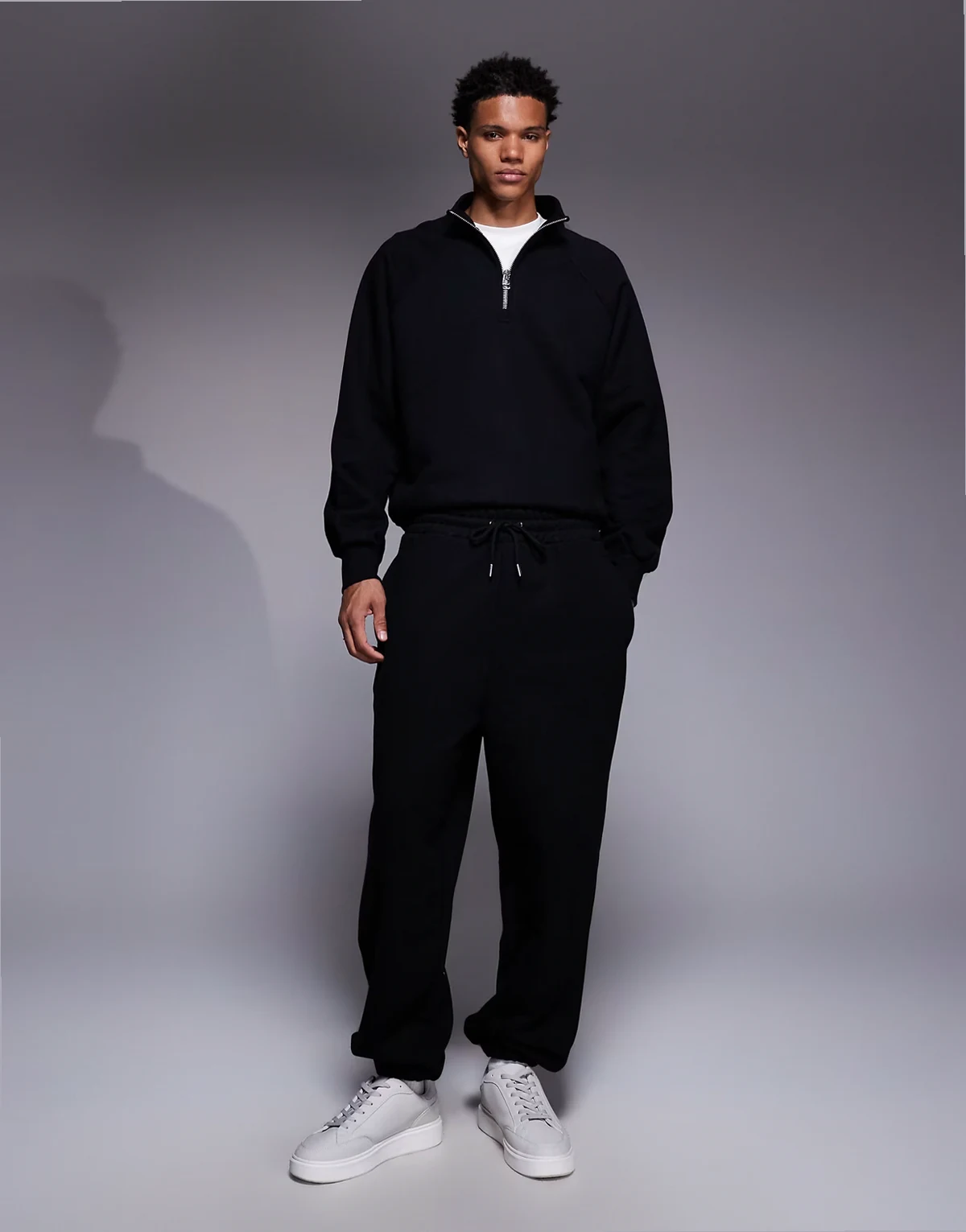 premium heavyweight straight leg sweatpants in 650gsm black