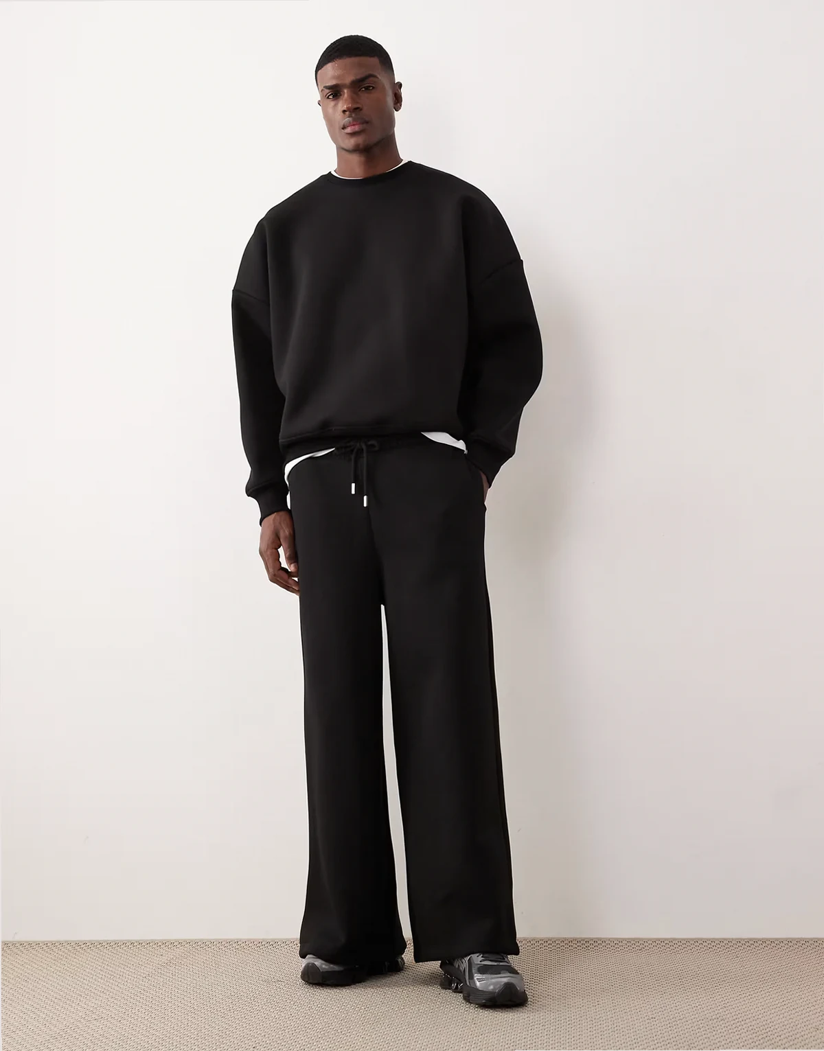 heavyweight super wide sweatpants in scuba-style fabric in black