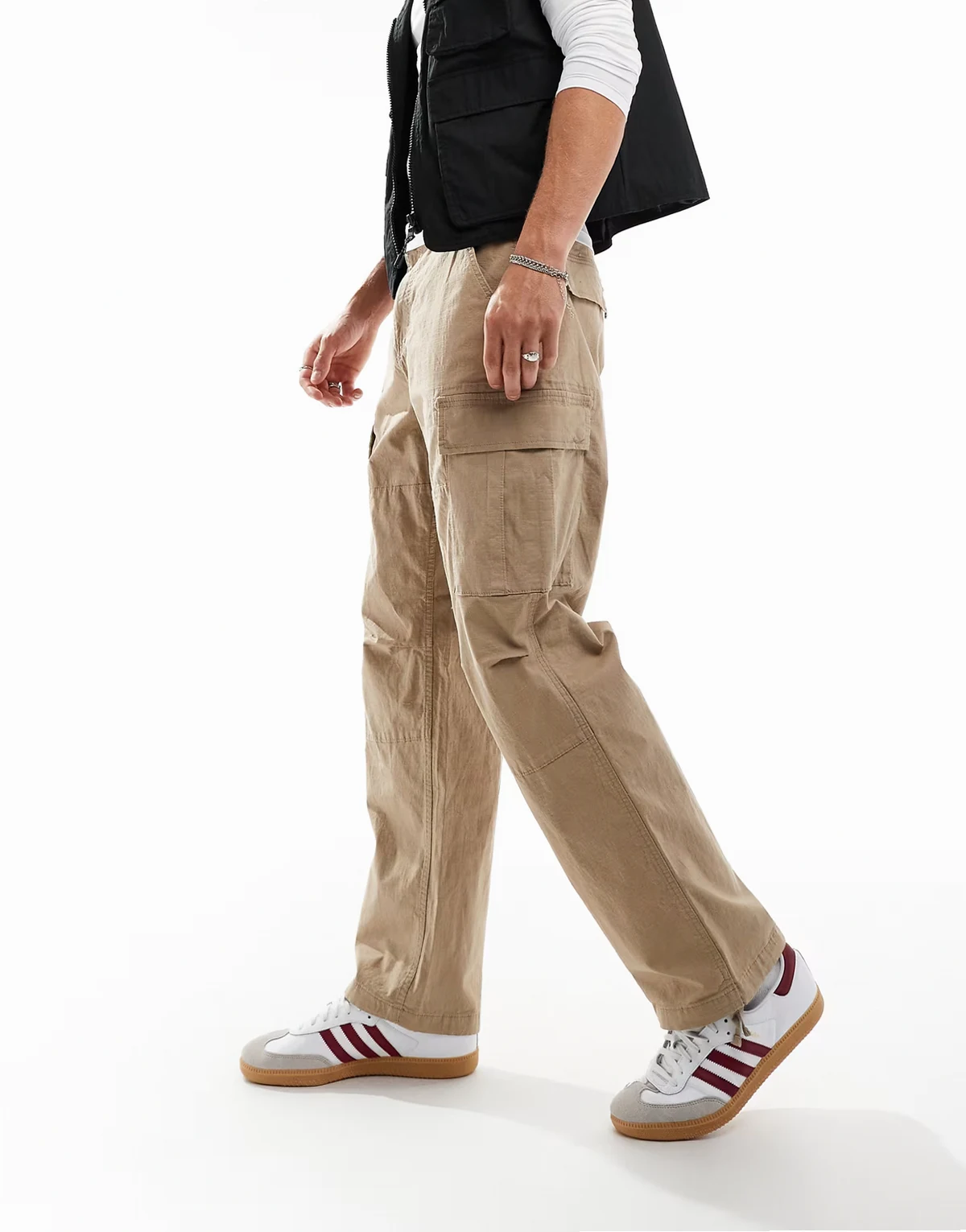 loose fit cargo pants in beige