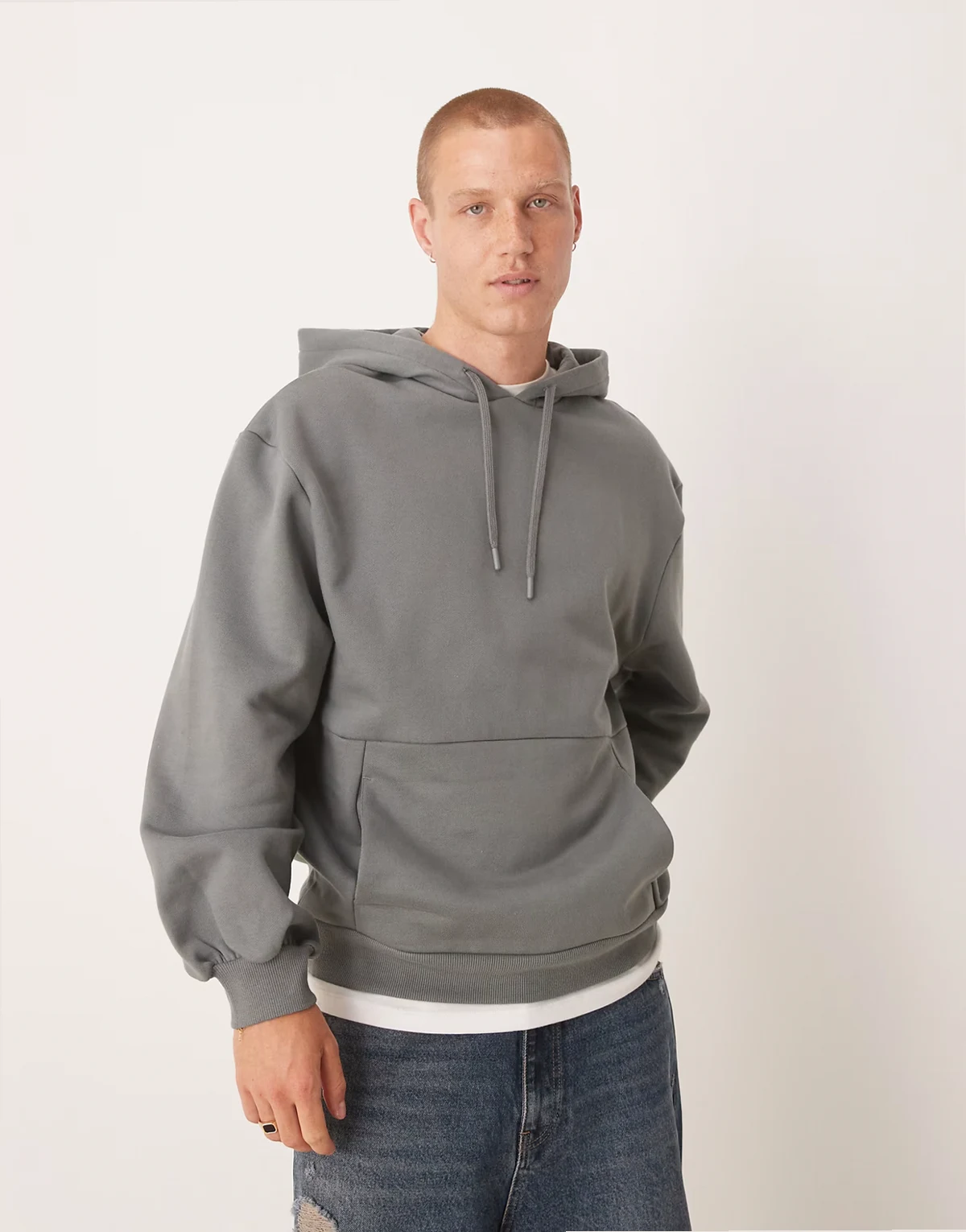 – Premium – Gruba szara bluza oversize z kapturem i rękawami typu dzwon o gramaturze 400 g/m²