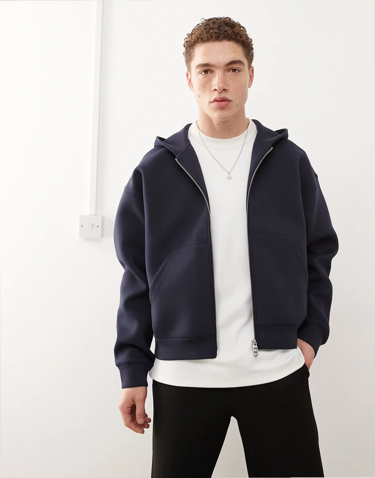 – Simon – Kapuzenjacke aus neoprenähnlichem Material in Marineblau