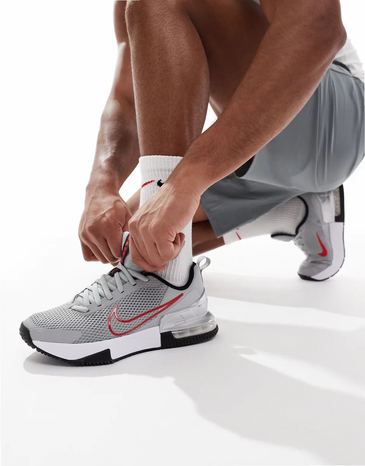 Air Max Alpha 6 sneakers in gray