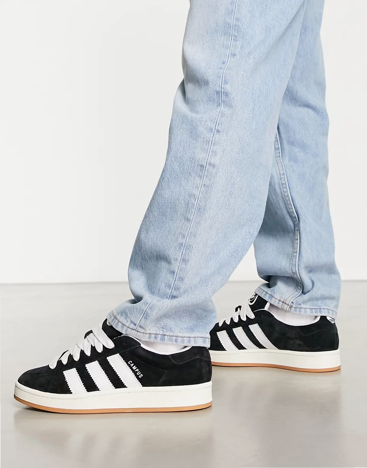 Campus sneakers in black and white