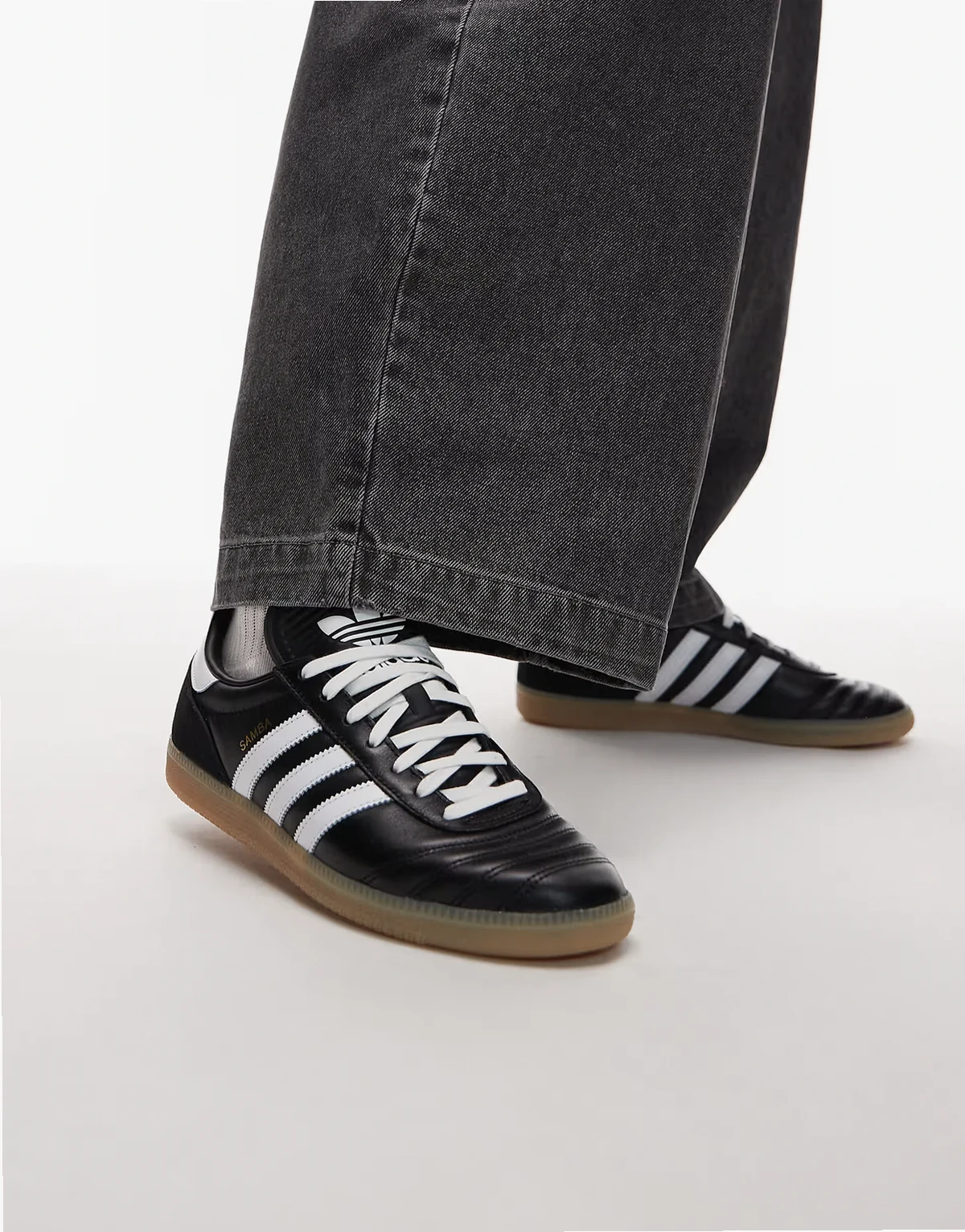 Samba JP sneakers in black and white