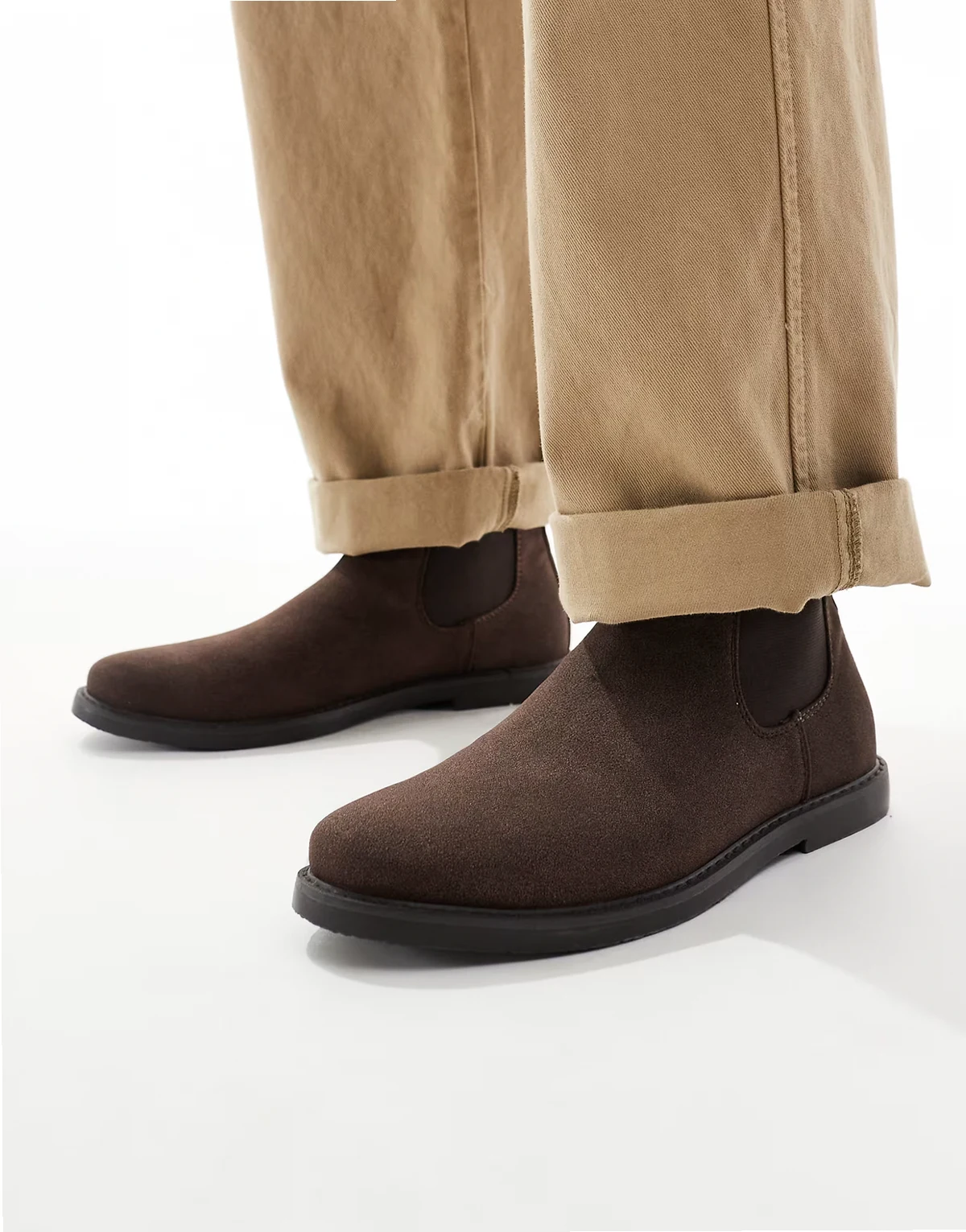 round toe chelsea boots in faux suede chocolate
