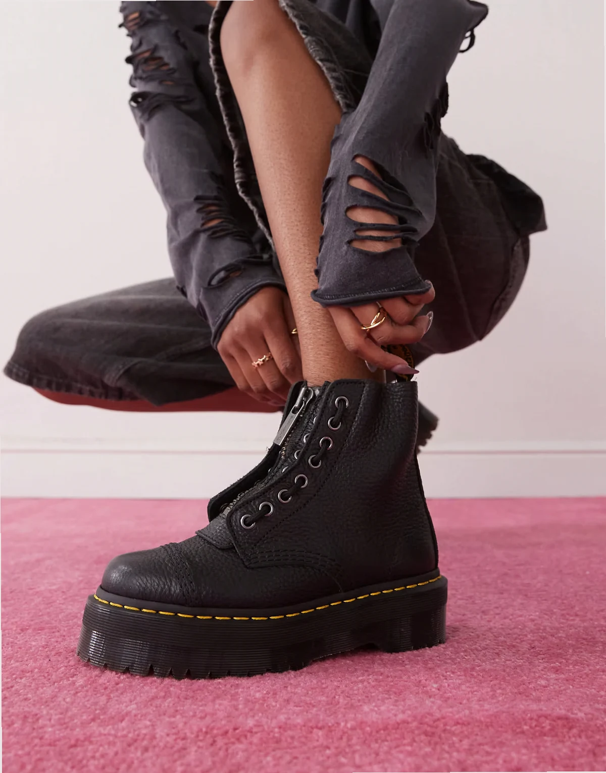 Sinclair flatform zip tumbled leather boots in black