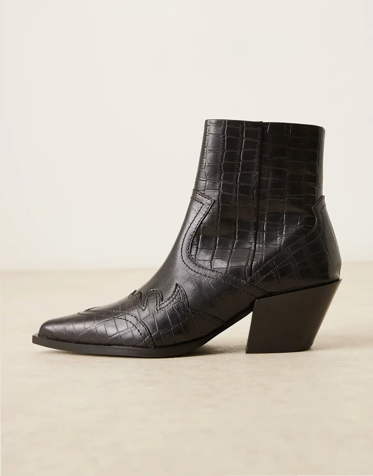 cuban boots in black leather