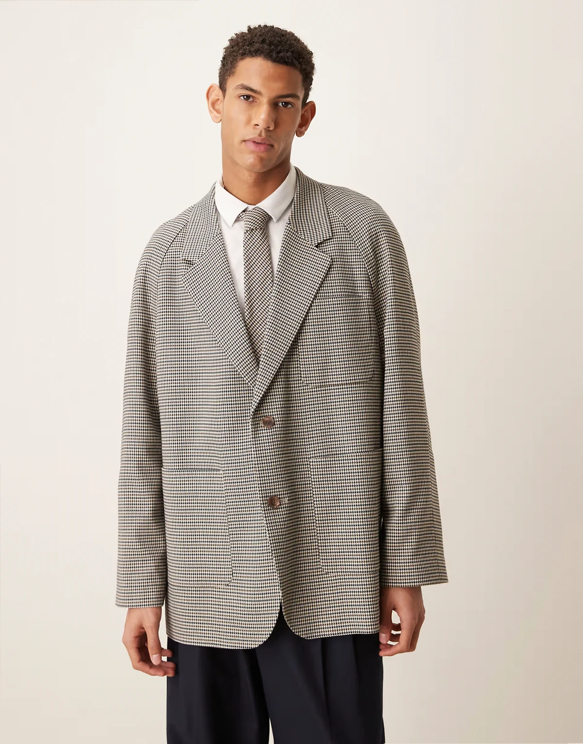 ASOS DEISGN slouchy raglan blazer in stone houndstooth