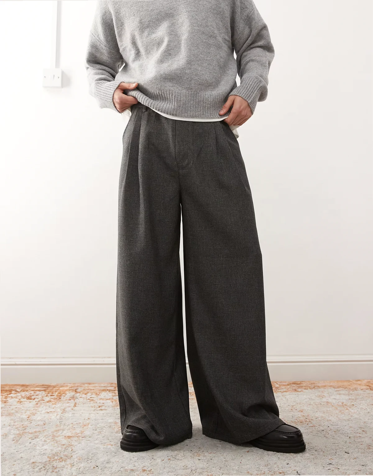 wide leg plaid pants in gray
