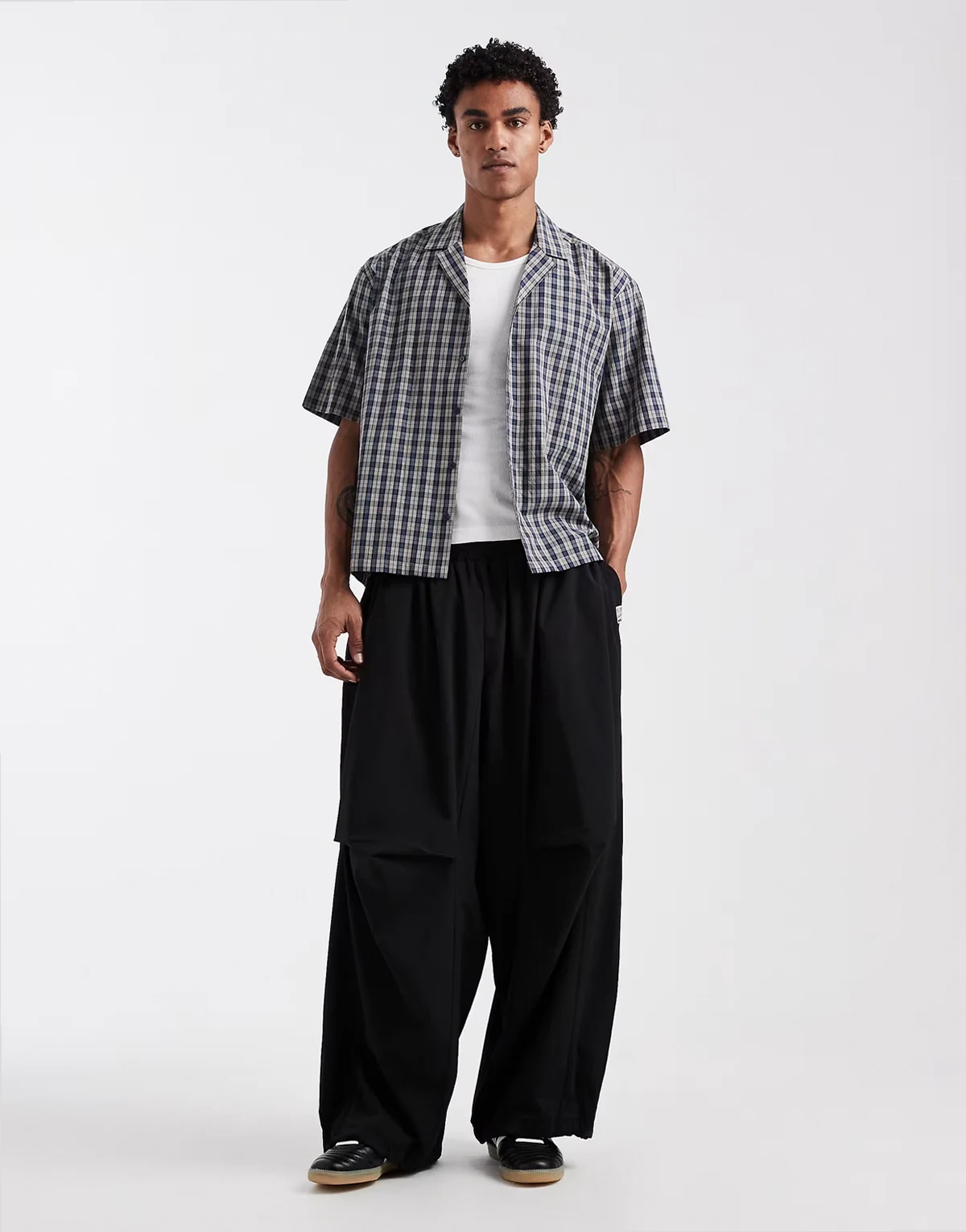 xl baggy nylon sweatpants in black