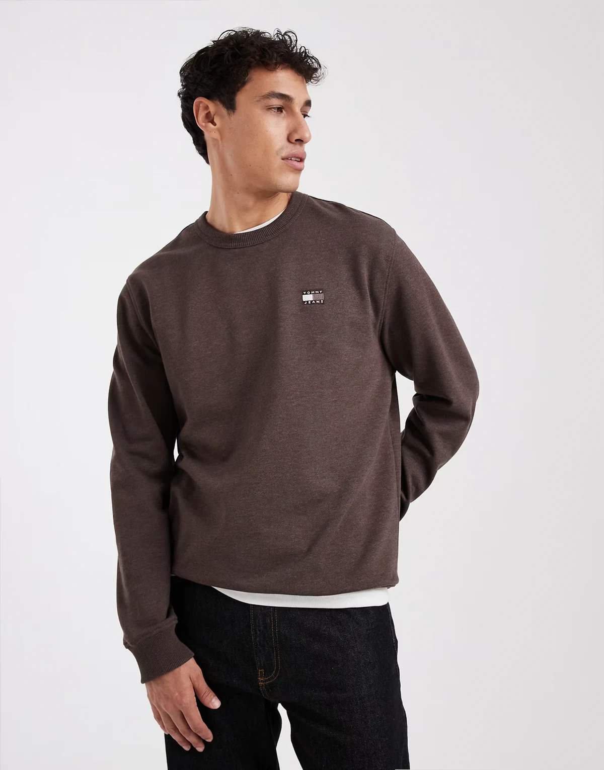 chest flag logo sweatshirt in brown