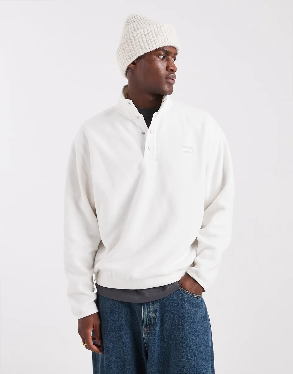 flag logo button up polar fleece in white