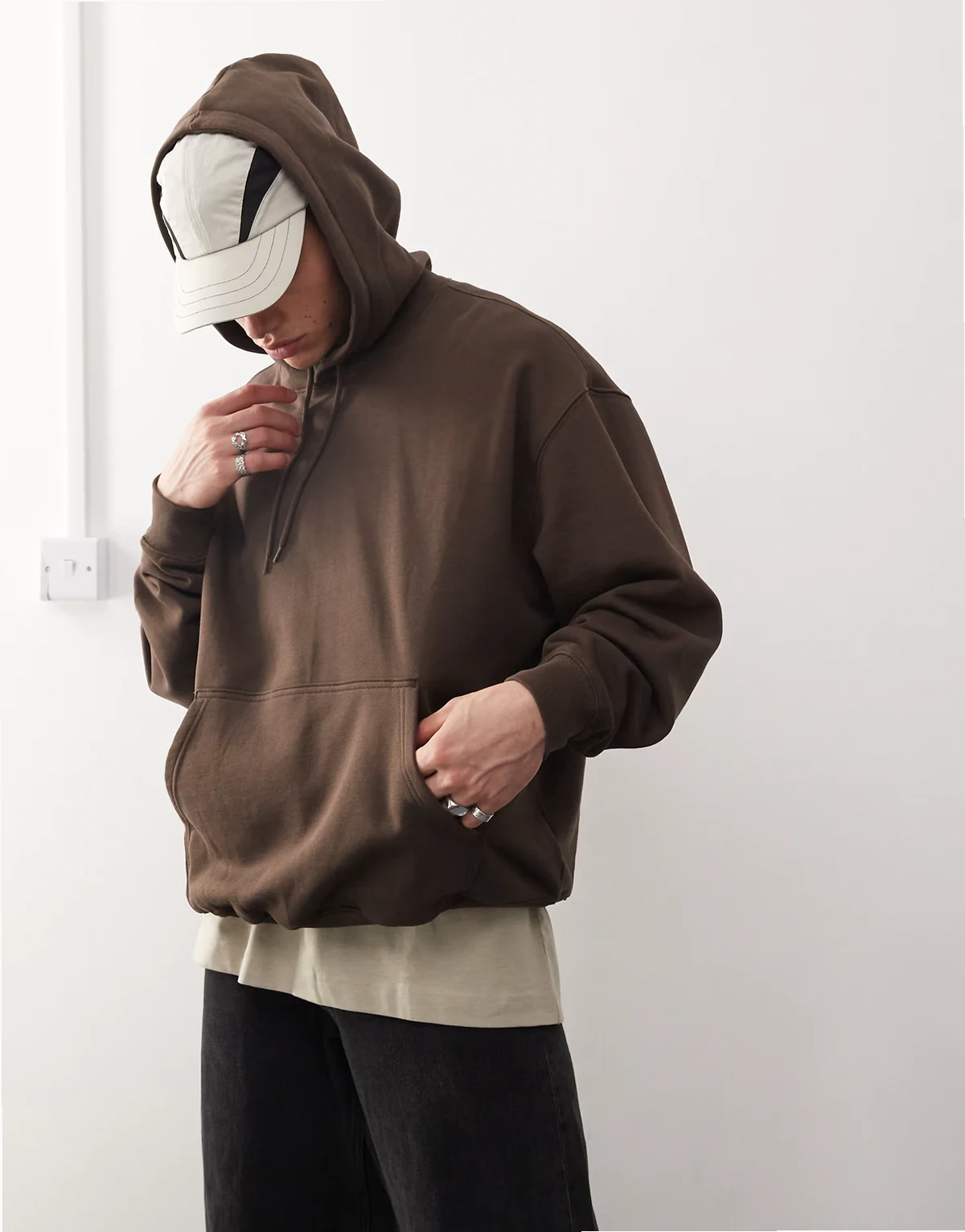 – Oversize-Kapuzenpullover in Braun