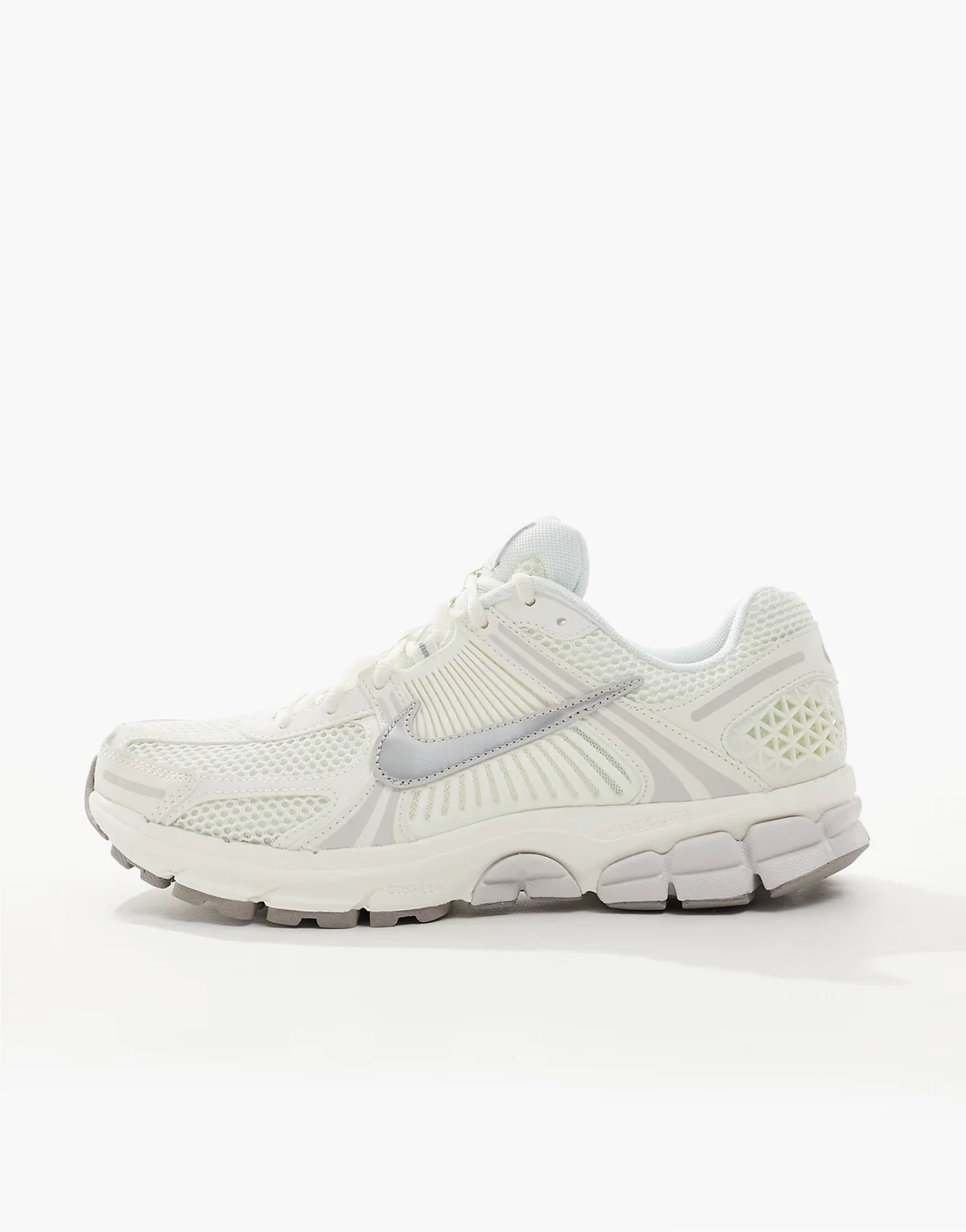 Zoom Vomero 5 Premium sneakers in off-white and silver