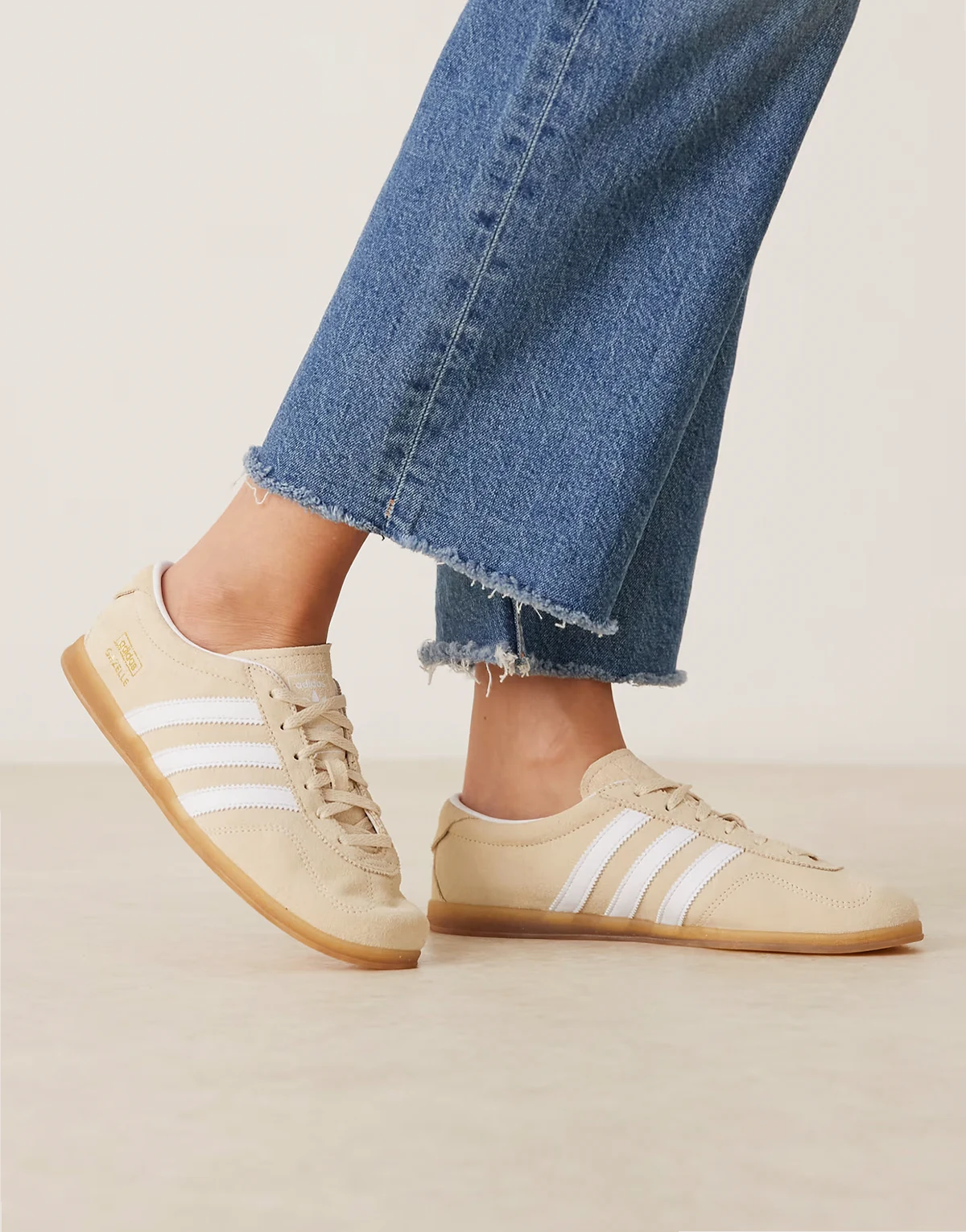 Gazelle Lo Pro sneakers in beige