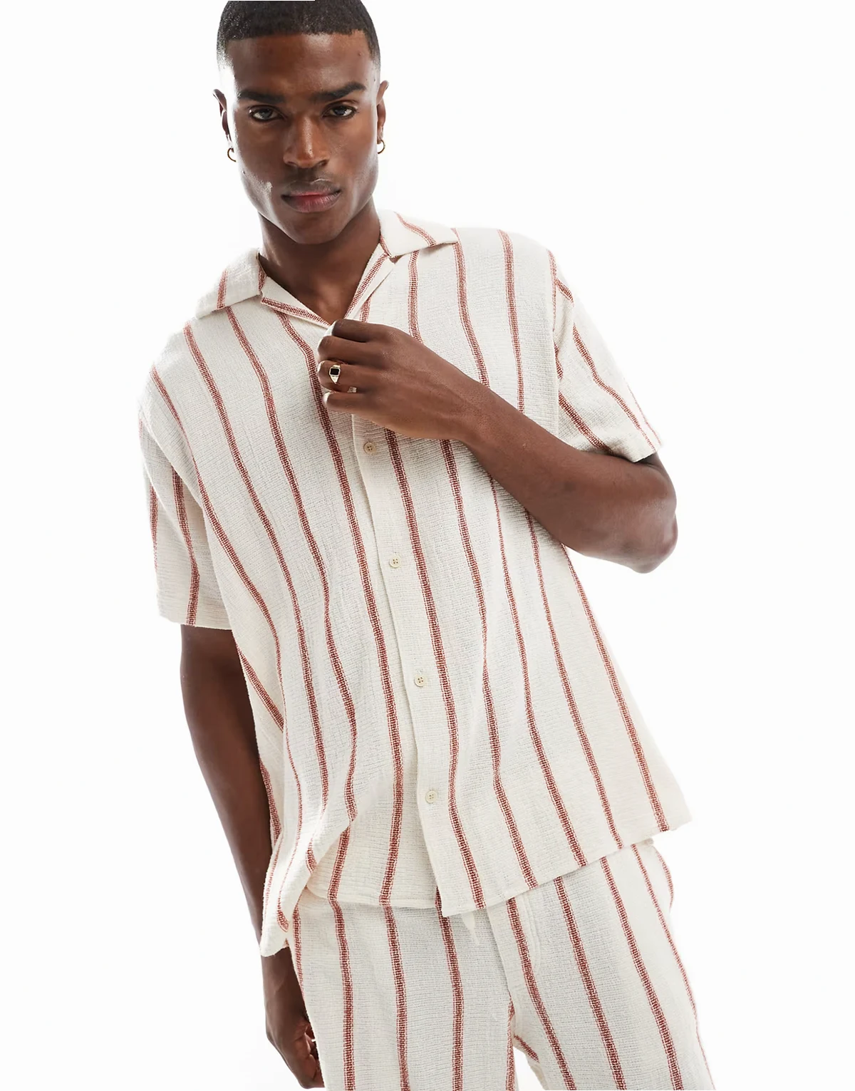 revere collar shirt in cream red stripe - part of a set
