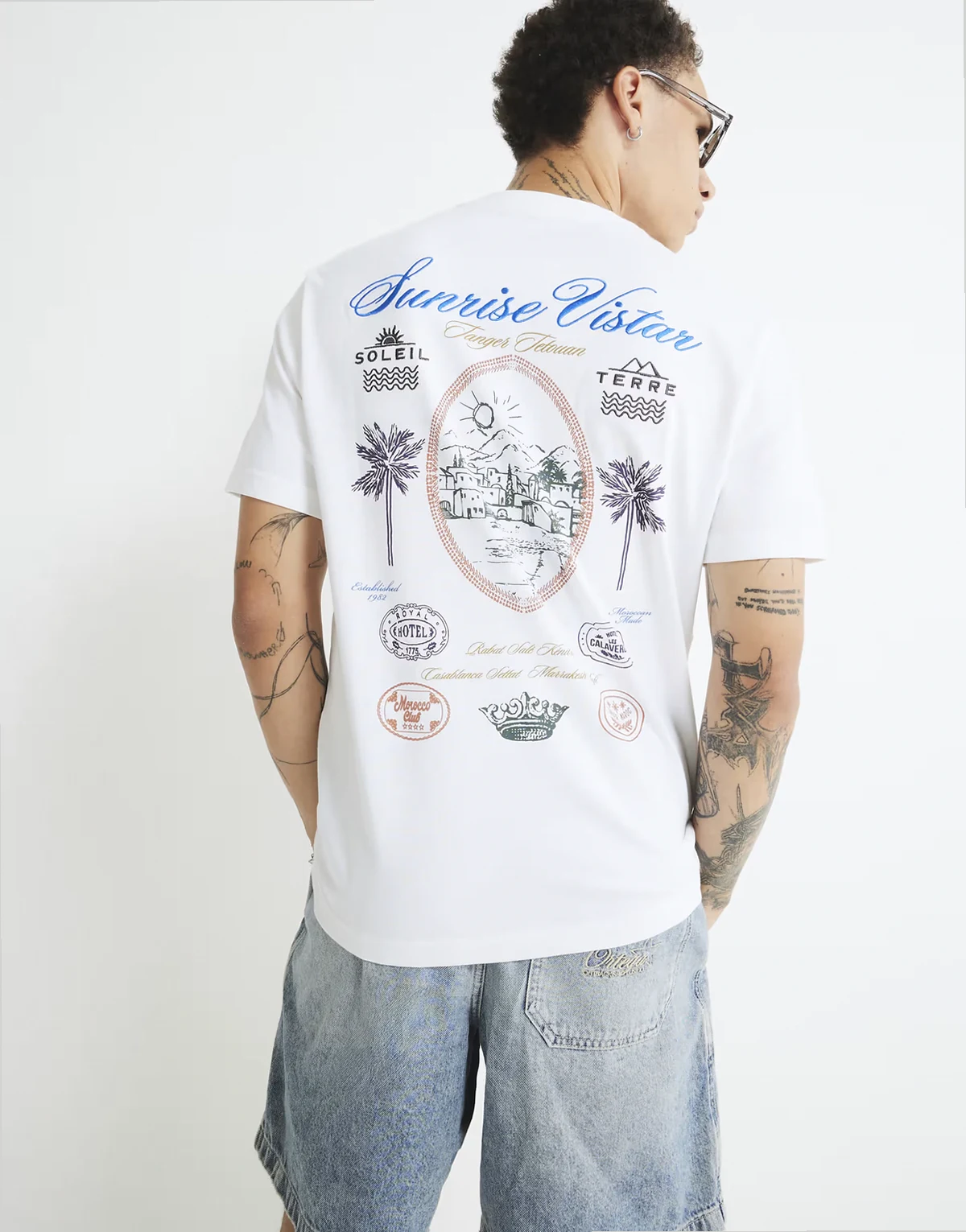 sunrise vistar embroidered t-shirt in white