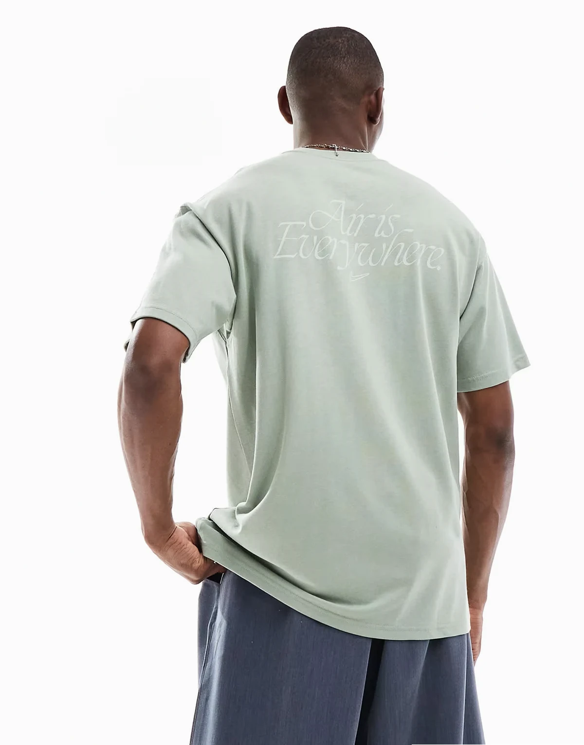 "Air is Everywhere" back print t-shirt in light green