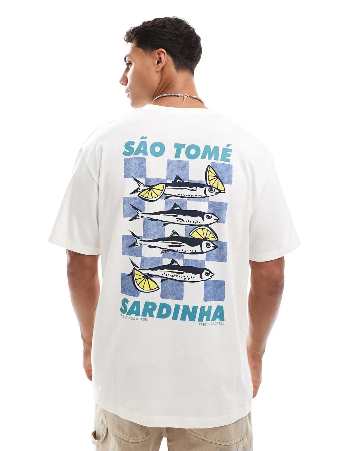 oversize t-shirt with sardine back print in cream