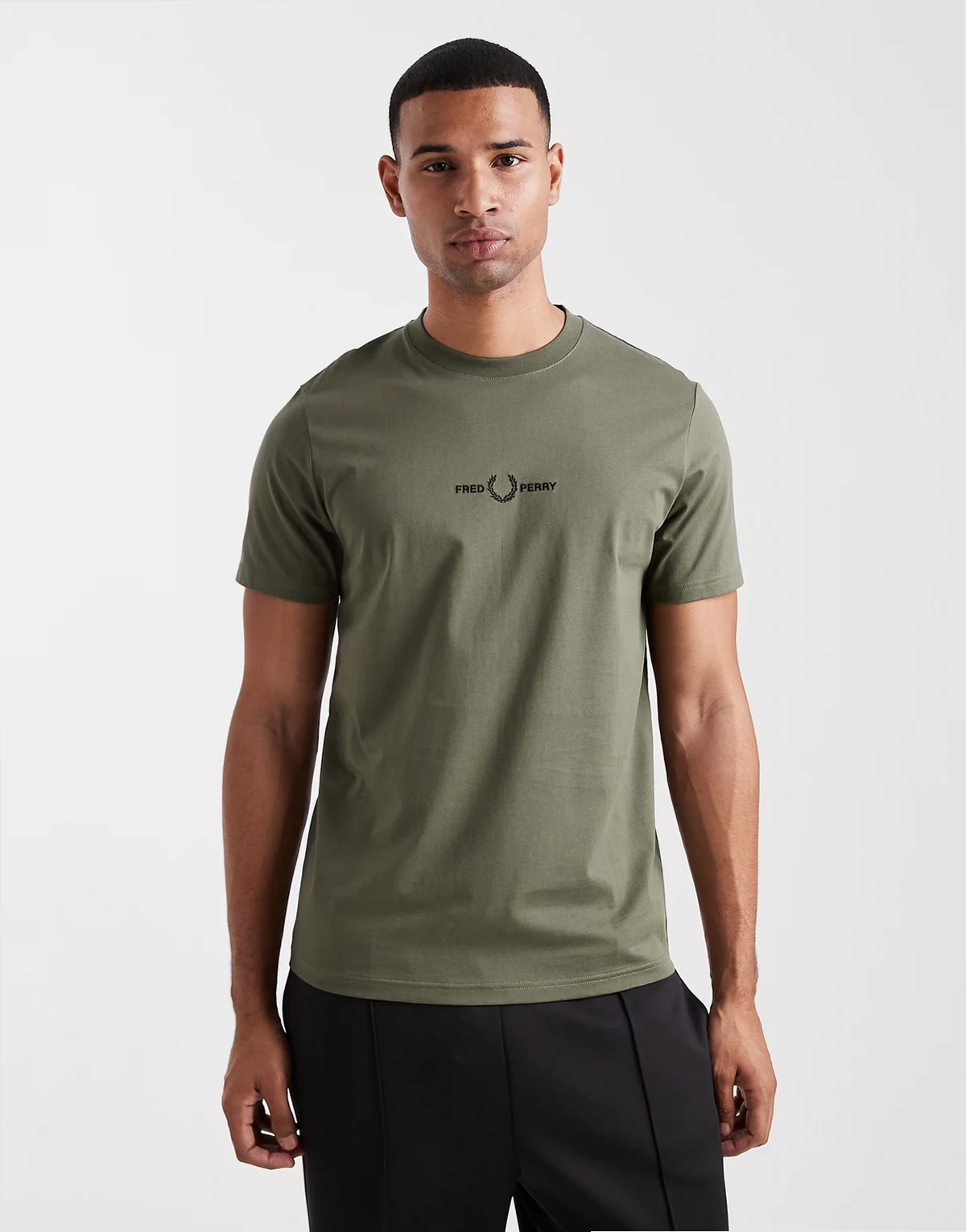 – T-shirt w kolorze khaki z haftem